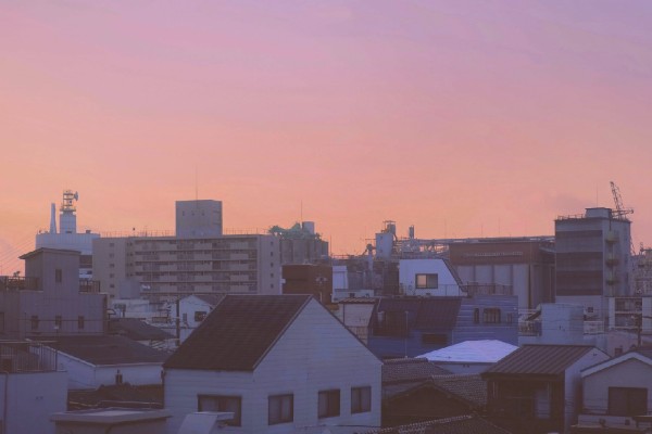 康城的小说《有人喜欢这首歌》书评（何滨VS孙心妍）-有文学