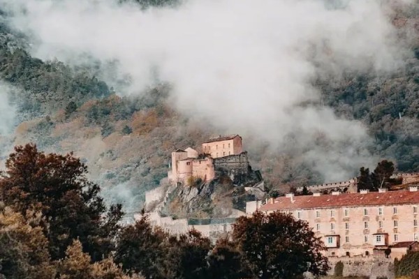 《完美敌人》小说书评，作者安妮薇（霍楚沉VS荆夏）-有文学