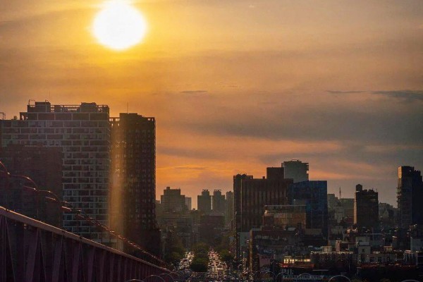 小说《旧夜星火》书评,作者黄金矿工双人版(程昱VS许子清)-有文学